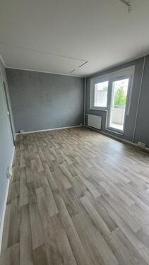 Foto - *** Charakterstark: moderne 3-RWE mit Betonelementen ***