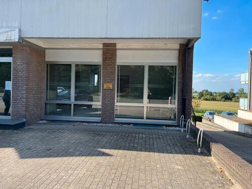 Foto - Kleve: Gewerbefläche mit guter Sichtbarkeit und Parkplätzen, Keller