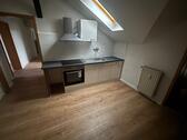 Foto - Sanierte 2,5 Zimmer-Dachgeschosswohnung mit neuer Küche