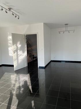 Foto - Möbliertes Einfamilienhaus 67 Zimmer ab 15. Mai für Monteure