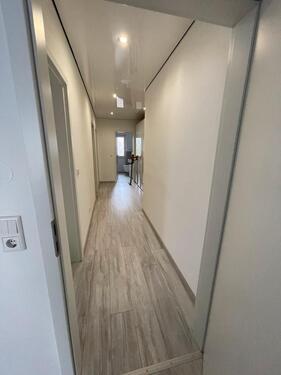 Foto - Moderne, 3 Zimmer Wohnung mit Garage & Stellplatz