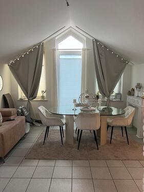 Foto - 3 Zimmer Dachgeschoßwohnung zur Miete in Urmitz