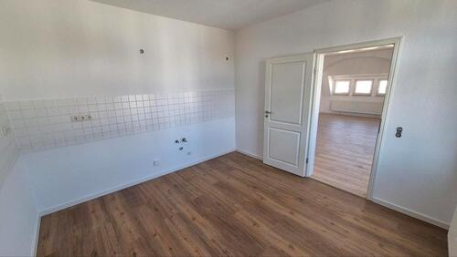 Foto - 3 Raum Wohnung in Dessau-Nord mit rd. 100 qm und neuem Bad