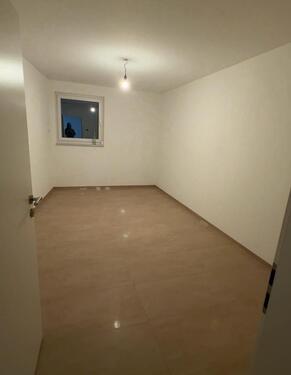 Foto - 2 Zimmer Etagenwohnung zur Miete in Ludwigshafen am Rhein