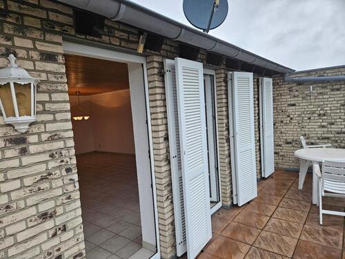 Foto - 3-Zimmer Wohnung im ruhigen Drei-Familienhaus*Einbauküche+Carport