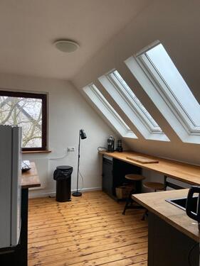 Foto - helle 2-Zimmer-Dachgeschosswohnung zu vermieten