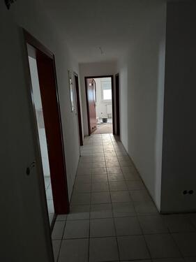 Foto - Mietwohnung 3 Zimmer - 890,00&nbsp;EUR Kaltmiete, ca.&nbsp; 82,00&nbsp;m&sup2;