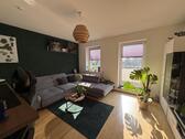 Foto - Sonnige Zwei-Raum-Wohnung mit Einbauküche in ruhiger Siedlungslage