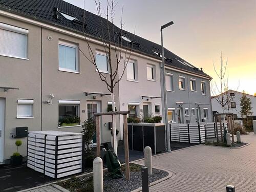 Foto - Privat: Modernes Reihenhaus mit 5 Zimmern, Sonniger Wintergarten