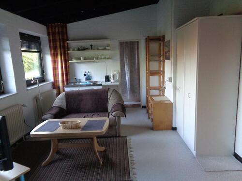 Foto - Helle, freundliches, möbliertes 1-Zimmer-Studio-Apartment