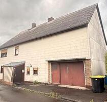 Freistehendes EFH in Ulrichstein mit viel Potential für große fam