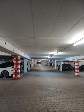 Foto - Tiefgaragenstellplatz,2 Minuten vom HBF Regensburg, ruhige Anlage
