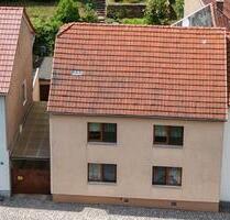 Ein-Zwei-Familienhaus - 170.000,00&nbsp;EUR Kaufpreis, ca.&nbsp; 180,00&nbsp;m&sup2; in Friedrichroda (PLZ: 99894)