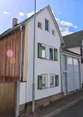Foto - Einfamilienhaus mit Scheune in Echzell