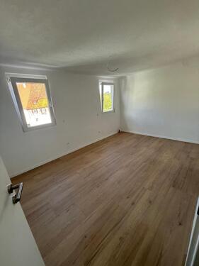 Foto - Kernsanierte 2 Zimmer-Wohnung in zentraler Lage