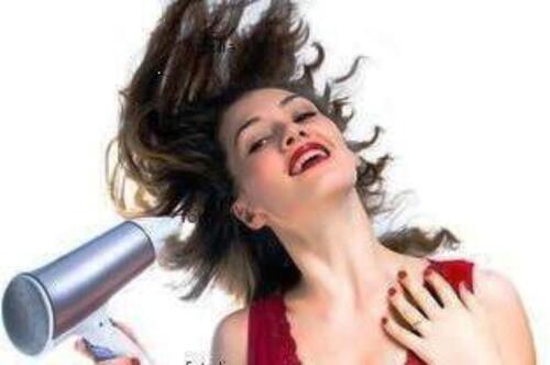 Foto - Ich biete Dir meinen schönen Friseur-Salon in Duisburg an!