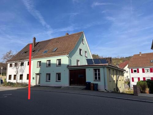 Foto - Haus mit riesiger Garage und Einliegerwohnung Auto, Motorrad, etc