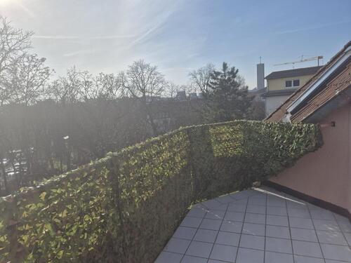 Foto - Dachgeschoßwohnung in Fürth zur Miete