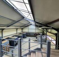 Hochwertige Gewerbehalle mit Büro, Küche, PV, Ladesäule und Stellplätzen in Münster-Wolbeck