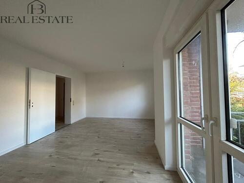 Foto - Erstbezug nach Sanierung ! 4-Raumwohnung im familiären Wohnumfeld !