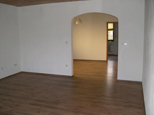 Foto - Erdgeschoßwohnung mit Garten - 1.100,00&nbsp;EUR Kaltmiete, ca.&nbsp; 118,00&nbsp;m&sup2;