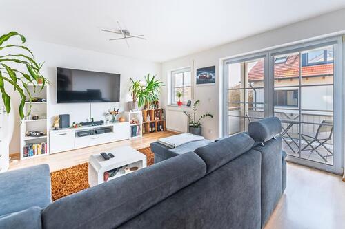 Foto - - Top 3-Zimmer-Wohnung im Straubinger Süden mit überdachtem Südbalkon -