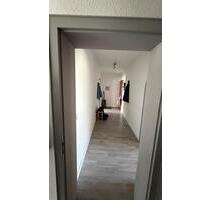 Erdgeschosswohnung mit Balkon, Einbauküche & Stellplatz - Detmold