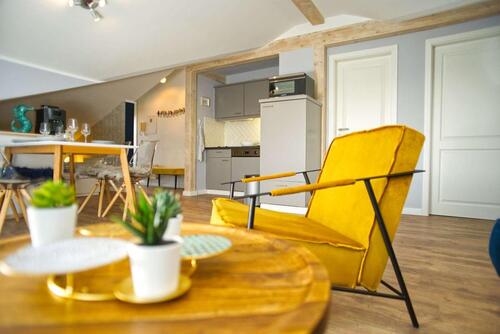 Foto - Wasserblick garantiert -Einzigartige modernisierte Wohnung mit 3 Balkonen, Tiefgarage zu mieten