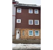 Reihenhaus zur Miete - 650,00&nbsp;EUR Kaltmiete, ca.&nbsp; 90,00&nbsp;m&sup2; in Schöppenstedt (PLZ: 38170)