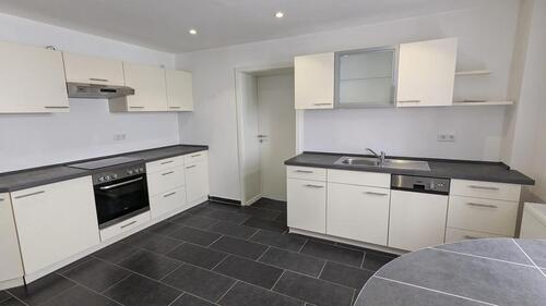 Foto - Helle stilvolle Altbauwohnung in zentraler Lage