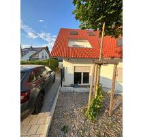 Helle, moderne 2,5-Zimmer-Erdgeschosswohnung mit Terrasse - Bad Schussenried