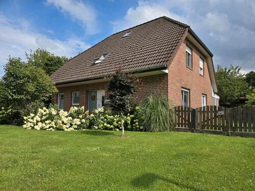 Foto - Großzügiges, modernisiertes Einfamilienhaus mit Einliegerwohnung