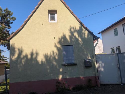 Foto - Haus mit Abrissgebäude zu verkaufen