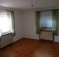 5 Zimmer Wohnung Nähe Bamberg - 750,00&nbsp;EUR Kaltmiete, ca.&nbsp; 108,00&nbsp;m&sup2; in Stegaurach (PLZ: 96135)