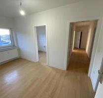 Willkommen Zuhause: 4-Zimmer-Wohnung mit Balkon frei! - Gütersloh