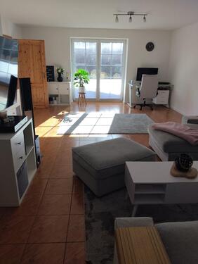 Foto - 100 qm Einliegerwohnung, 2 Zimmer, in ruhiger Stichstraße