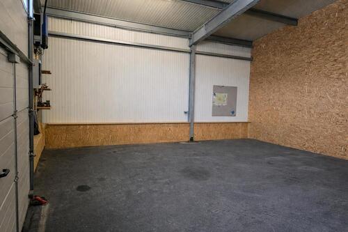 Foto - Hallenstellplatz Garage für Wohnwagen, Wohnmobil, Oldtimer, etc.