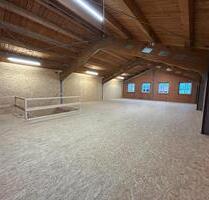 Lagerraum 140qm im 1. OG - 560,00 EUR Kaltmiete, in Ainring (PLZ: 83404)