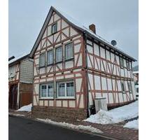 Haus mit Garage zu Vermieten in Lengenfeld unterm Stein (Wohnung) - Anrode