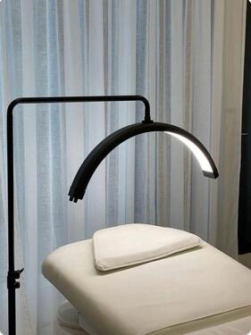 Foto - Praxisraum in Kosmetikstudio zu vermieten.