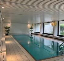 1-Zi-Apartement mit Schwimmbad und Sauna, Vermietung oder Verkauf - Ingolstadt Friedrichshofen-Hollerstauden