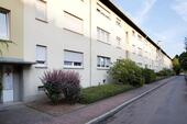 Foto - Top Lage ! SanierteRenovierte 3-Zimmer Wohnung mit Balkon und Gartenanteil