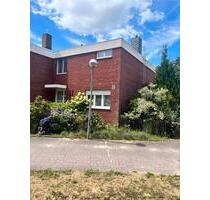 Reihenendhaus mit guter Lage, Terrasse, Garten und Garage - Uelzen