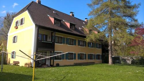 Foto - Stadtrand, Zentrum-Nähe, Bergblick rundum, unverbaubar