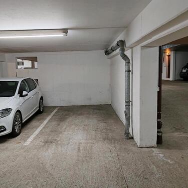 Foto - Tiefgaragenstellplatz in Zentrum, Kirchhofallee 5 24107