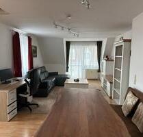 Teilmöblierte 4,5 Zimmer Etagenwohnung + Balkon und 2 Stellplätze - Neustadt an der Donau