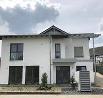 Attraktives Einfamilienhaus mit großer Terrasse und wunderschönem Garten - Neunkirchen-Seelscheid