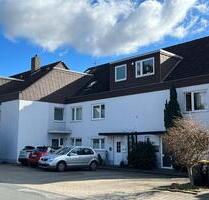 Charmante , sonnige DG Wohnung mit schönem Blick und Stellplatz - Denkte