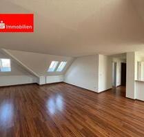 Gemütliche Dachgeschoßwohnung - Zentral gelegen - Gera