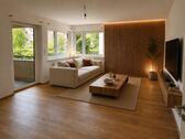 Foto - Frisch sanierte Wohnung 2,5 Zimmer mit Balkon und Tiefgarage